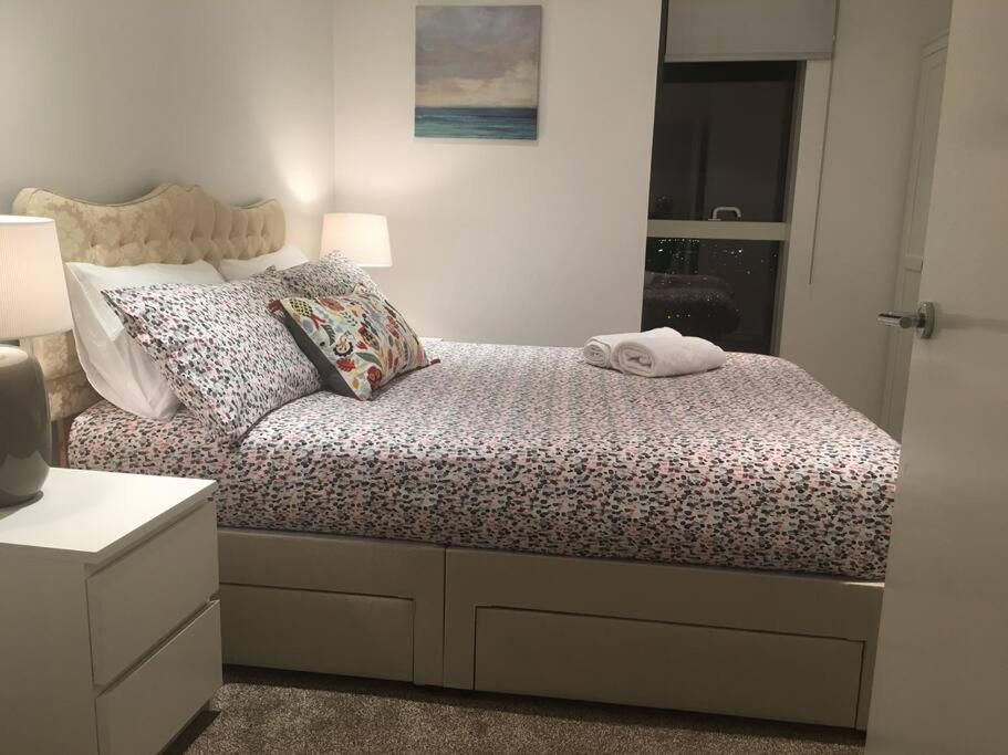 Grand Serviced Apartment***** クロイドン エクステリア 写真