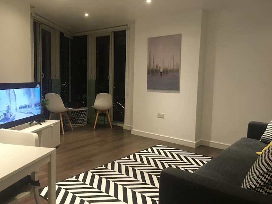 Grand Serviced Apartment***** クロイドン エクステリア 写真
