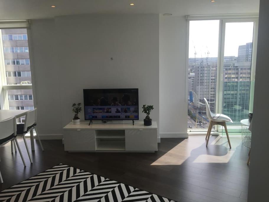 Grand Serviced Apartment***** クロイドン エクステリア 写真